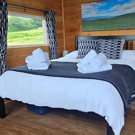 Wye Valley Cabin Upper Welson Экстерьер фото